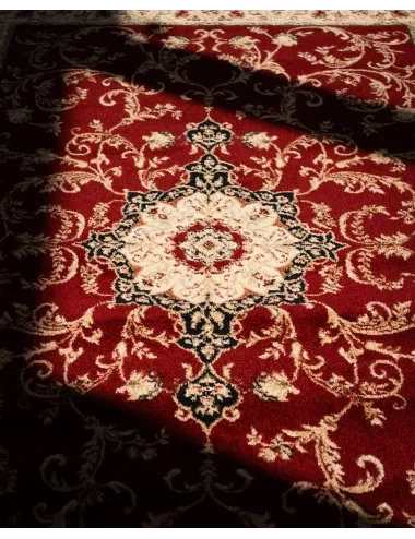 Covor cu medalion model clasic rosu cu crem