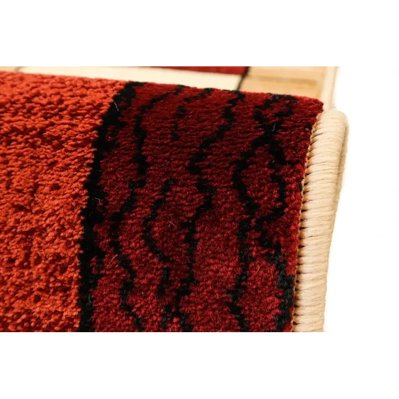 Covor modern cu linii geometrice